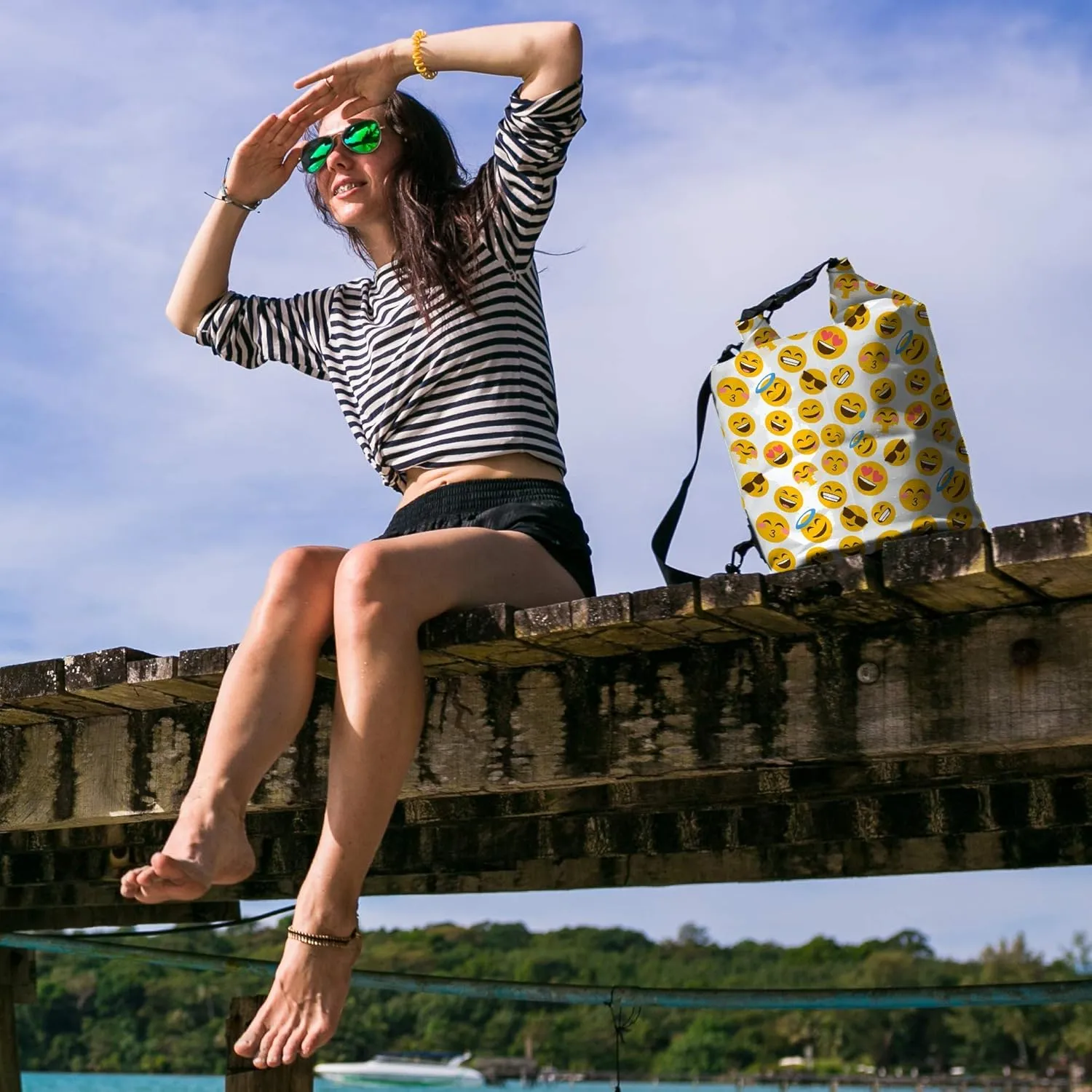 Aduro Waterproof Phone Bag Floating Lightweight Waterproof Bag - Ideal Dry Bags for Kayaking, Rafting, Boating, Swimming, Camping, Hiking, Beach, Fishing, and Backpacking - 2L / 5L / 10L / 20L
